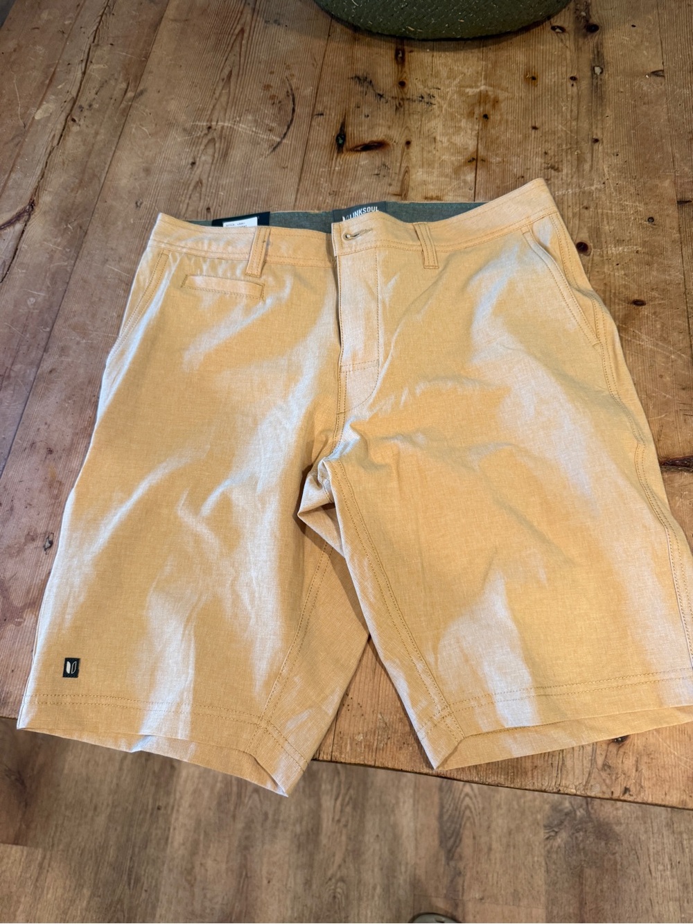 Linksoul Men's Tan Flat-Front Golf Shorts
